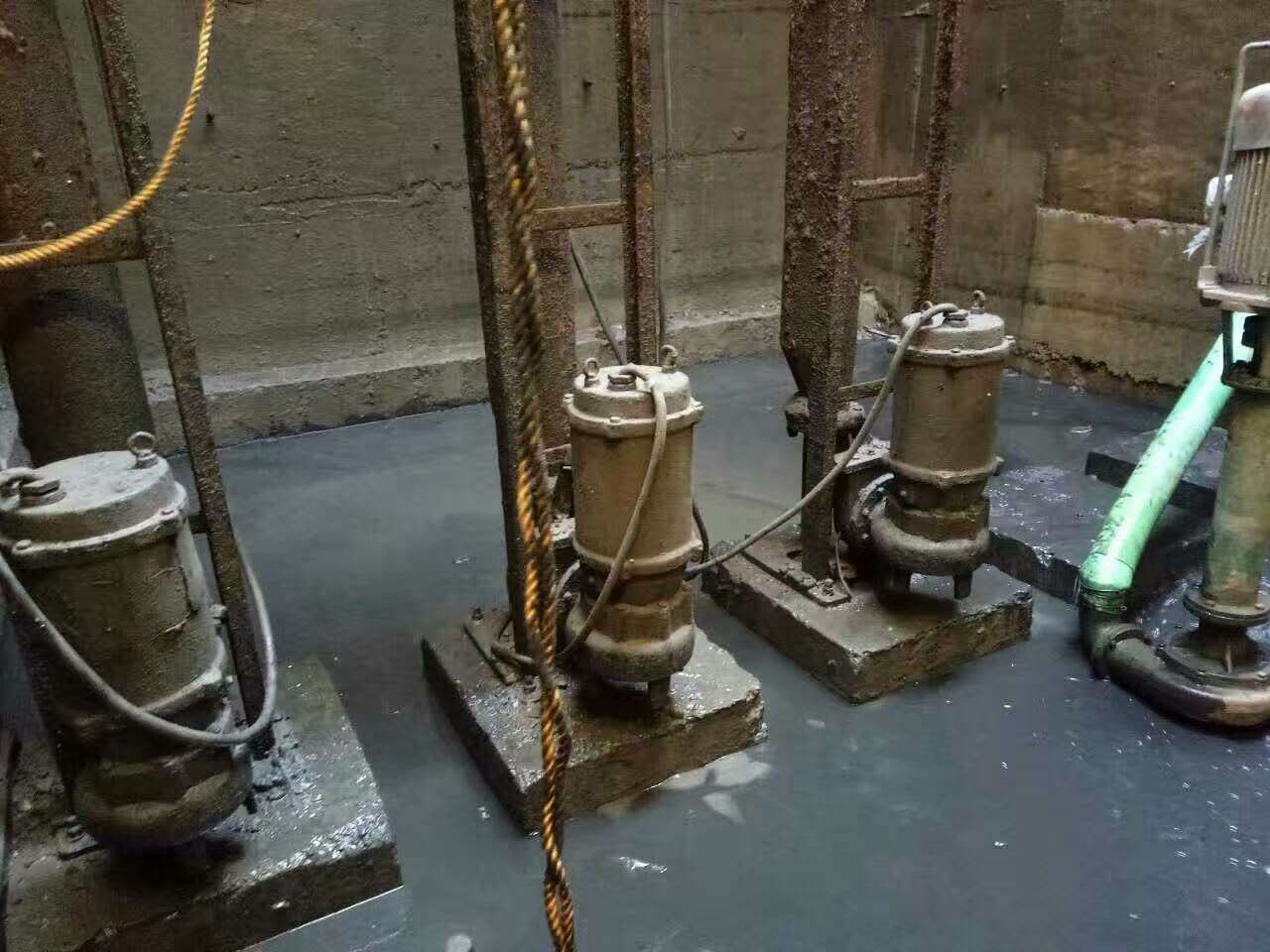 惠水污水池清理