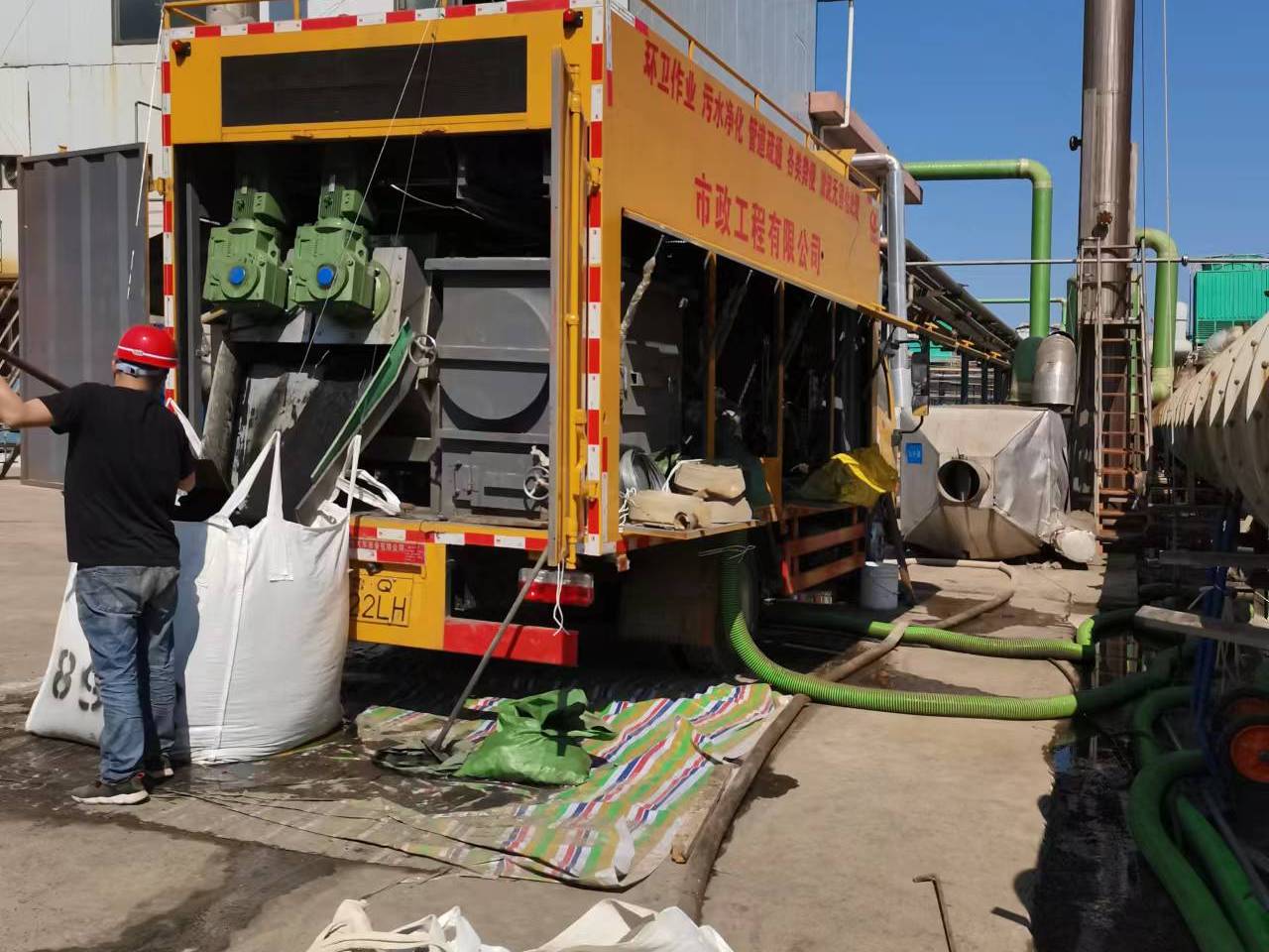 惠水淤泥压干处理